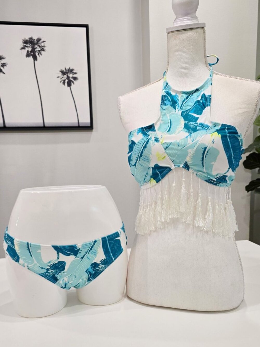 Tropical Leaf ✦ Blue Halter Bikini Set ✦ White Fringe Detailing Festival Size L - Picture 2 of 8